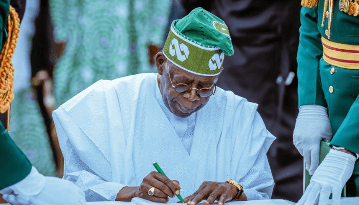 President-Bola-Ahmed-Tinubu-has-issued-a-directive-limiting-the-number-of-vehicles-and-security-personnel-allocated-to-government-ministers-1.png