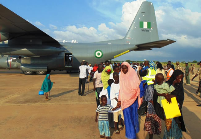 Nigerian-returnees-from-Cameroon-refugee-camps2.jpg