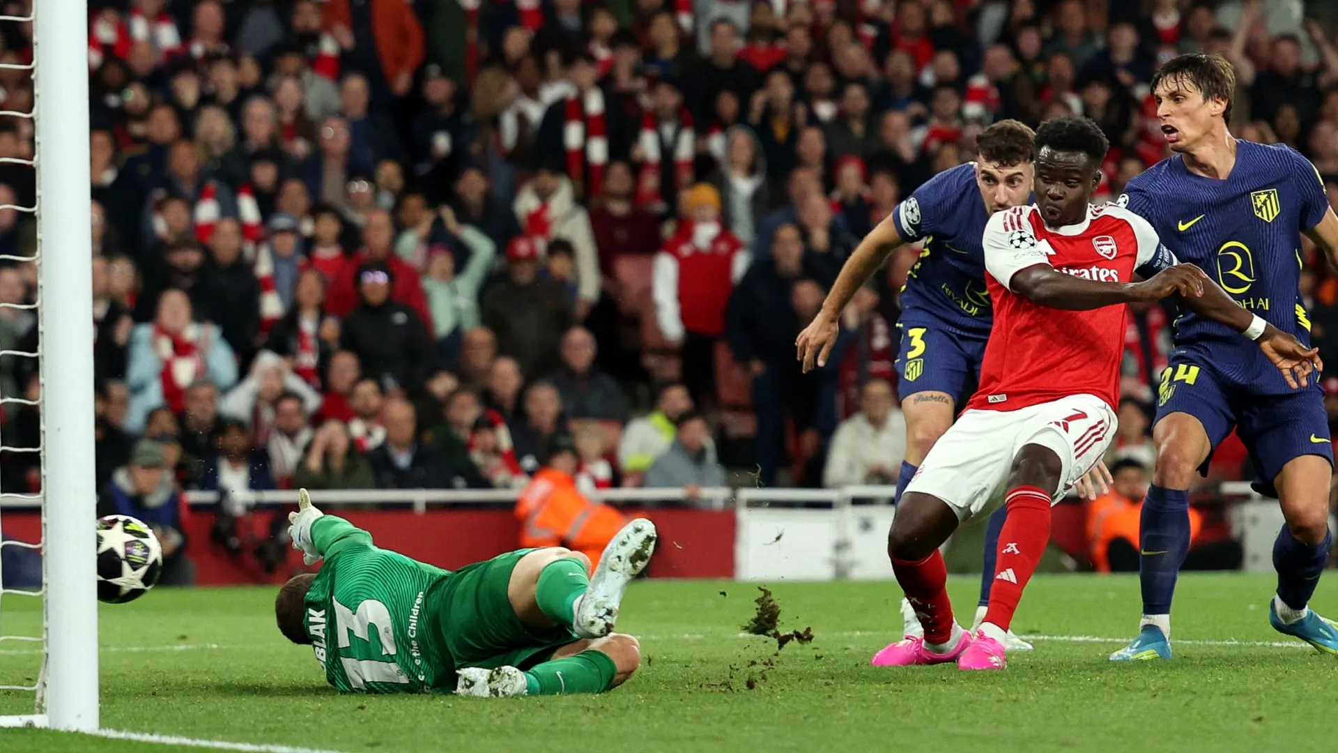 An-image-of-Bukayo-Saka-scoring.webp